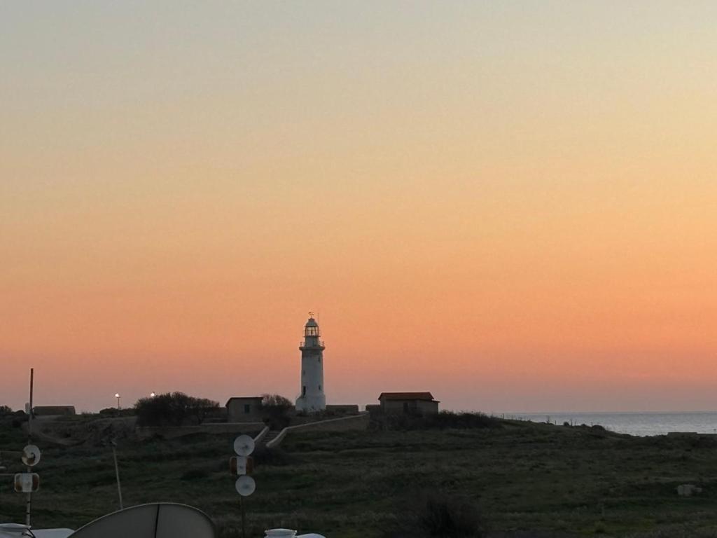 Venus Lighthouse 2B, Sea-View, Paphos Centerアパートメント エクステリア 写真