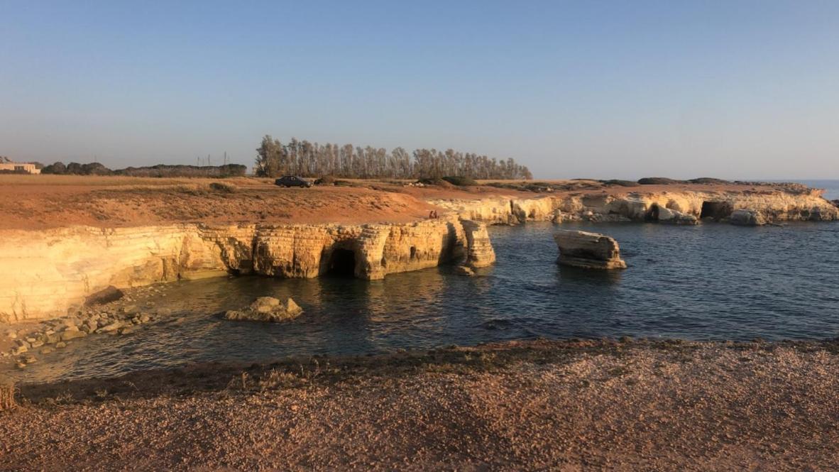 Venus Lighthouse 2B, Sea-View, Paphos Centerアパートメント エクステリア 写真